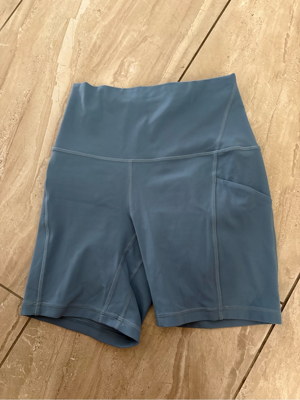 Lululemon size 4 shorts